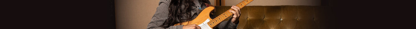 Guitarristas Famosos que Usan Fender: Aprende su Estilo en Genesis Music Academy