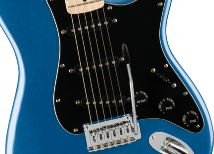 Guitarra Eléctrica Affinity Series™ Stratocaster®, Maple Fingerboard, Black Pickguard, Lake Placid Blue