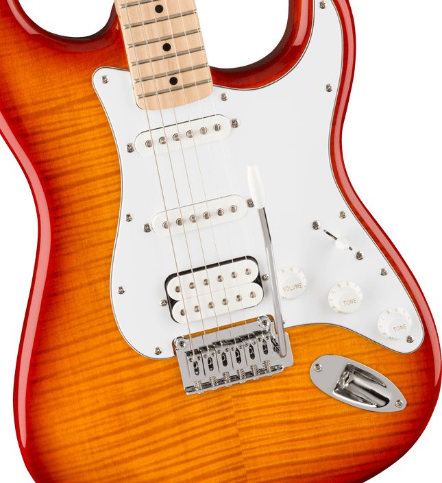 Guitarra Eléctrica Affinity Series™ Stratocaster® FMT HSS, Maple Fingerboard, White Pickguard, Sienna Sunburst