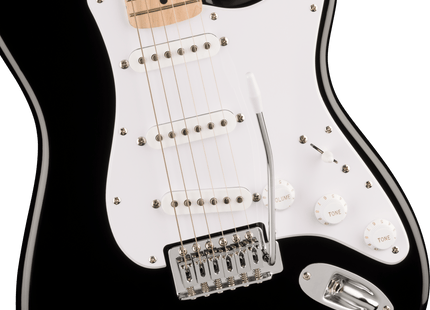 Guitarra Eléctrica Squier Sonic® Stratocaster®, Maple Fingerboard, White Pickguard, Black